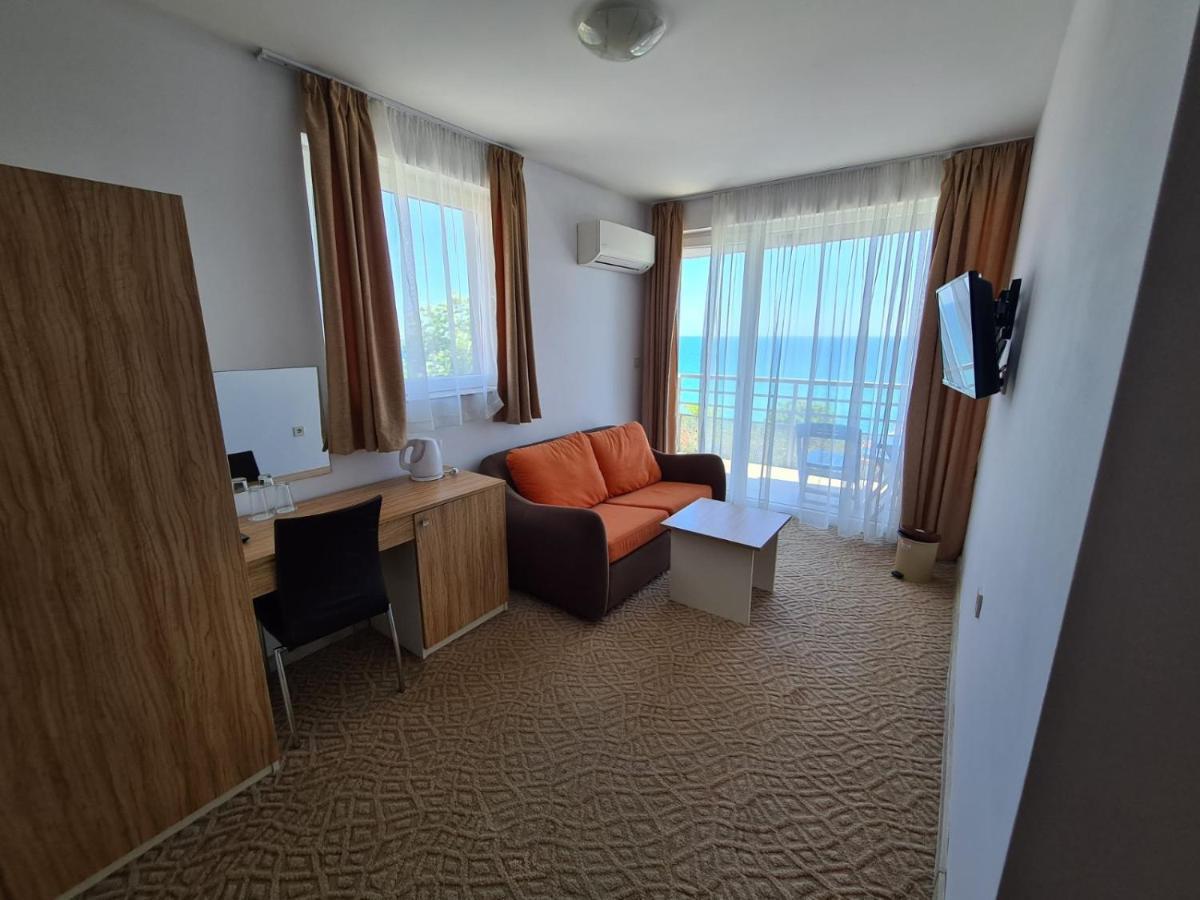 Hotel Mida Обзор Екстер'єр фото