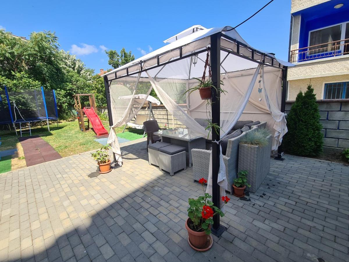 Hotel Mida Обзор Екстер'єр фото
